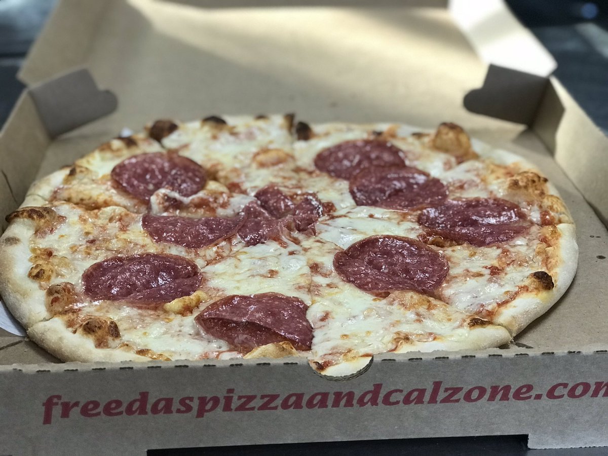 FreedasPizza's tweet photo. Order tonight https://t.co/nVNkbiUEc6
