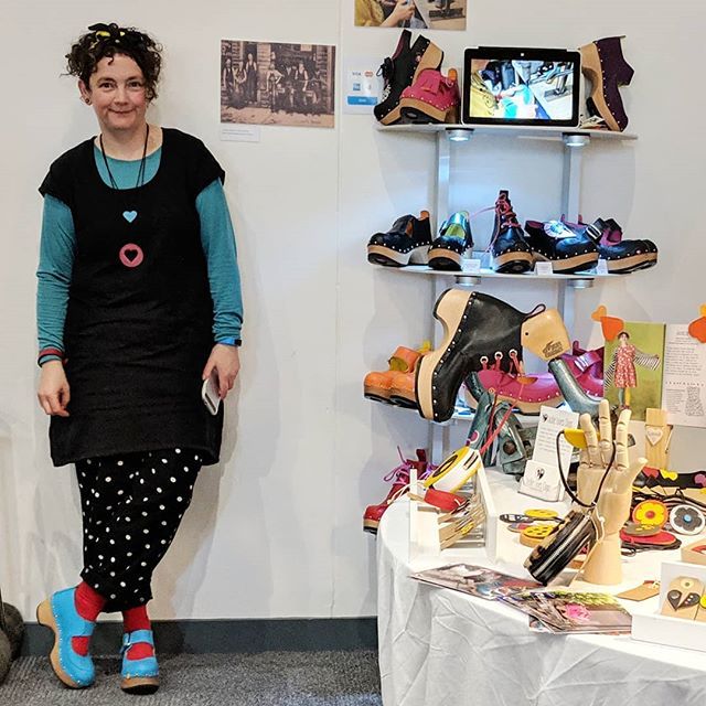 jackieloveclogs's tweet photo. Just a clog!
Couldn't resist seeing as it's @justacard #indieweek campaign encouraging us all to support artists &amp; designer makers like myself. It means the world when people put their faith and place an order.
I'm a bit late for the challenge so this is… https://t.co/5RLfrzUWTJ https://t.co/VB7PUvYkr5