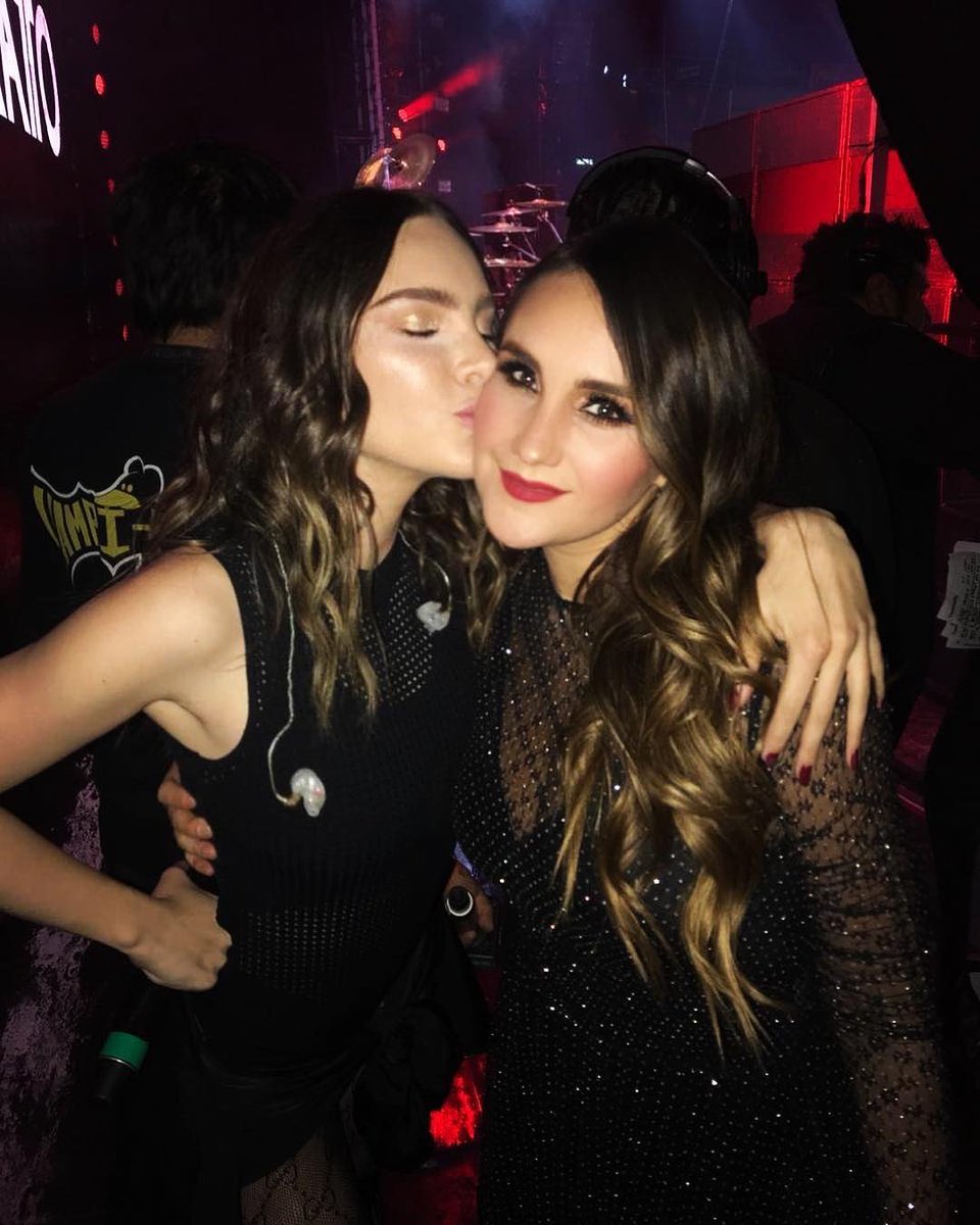 DulceMariaBrazi's tweet photo. Hermosas @DulceMaria 
@belindapop  #LasAmoo💕 https://t.co/wBioHOI4MP