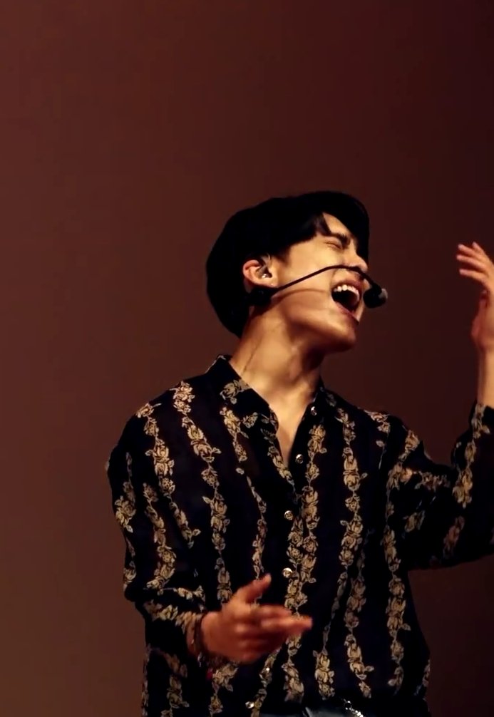 italianjess's tweet photo. When you try to find this shirt and can now fill your closet with everything he wore except the one you really wanted
Why is this so difficult to locate?
#acefashion #acestyle #acewardrobe #acecloset #kpopclothes #kpopstyle #junheestyle #ace #jun #kpop https://t.co/KPmzyNp3QT