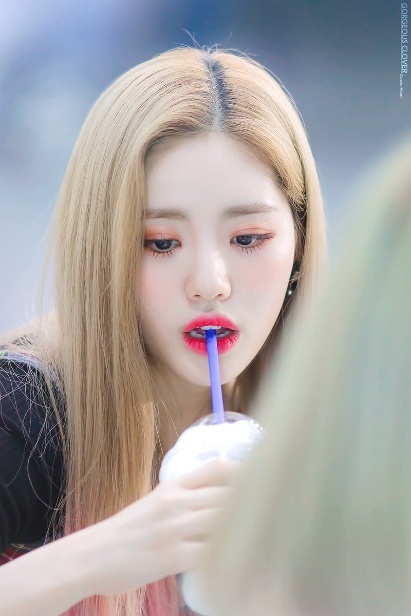 jiwonpics's tweet photo. #박지원 ♡ #프로미스나인
181120 ⥂ © CLOVER HEART https://t.co/xl0vvSCRDW