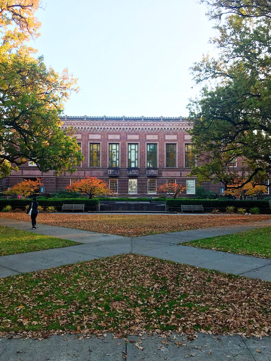 uolibraries's tweet photo. Hope all you ducks have a wonderful break and enjoy some fall colors! The libraries will be closed Thanksgiving day. #fall #ducksonbreak #uolib #libraries #whatareyouthankfulfor https://t.co/qSqoULZBVy