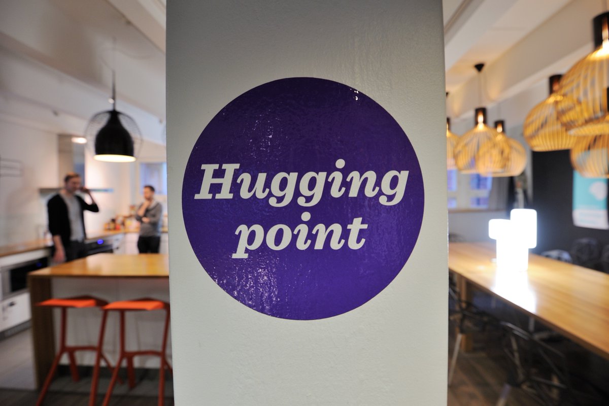 #Stressed out? Instead of ranting, enjoy a #hug, new study finds: itunes.apple.com/fi/podcast/60-… 
Luckily we have these #hugging points at <a href="/AaltoDF/">Aalto Design Factory</a>, @DFMelbourne, and Design Factories across the globe! Thanks @sennikir for pointing this out. 
#research #university #workenvironment