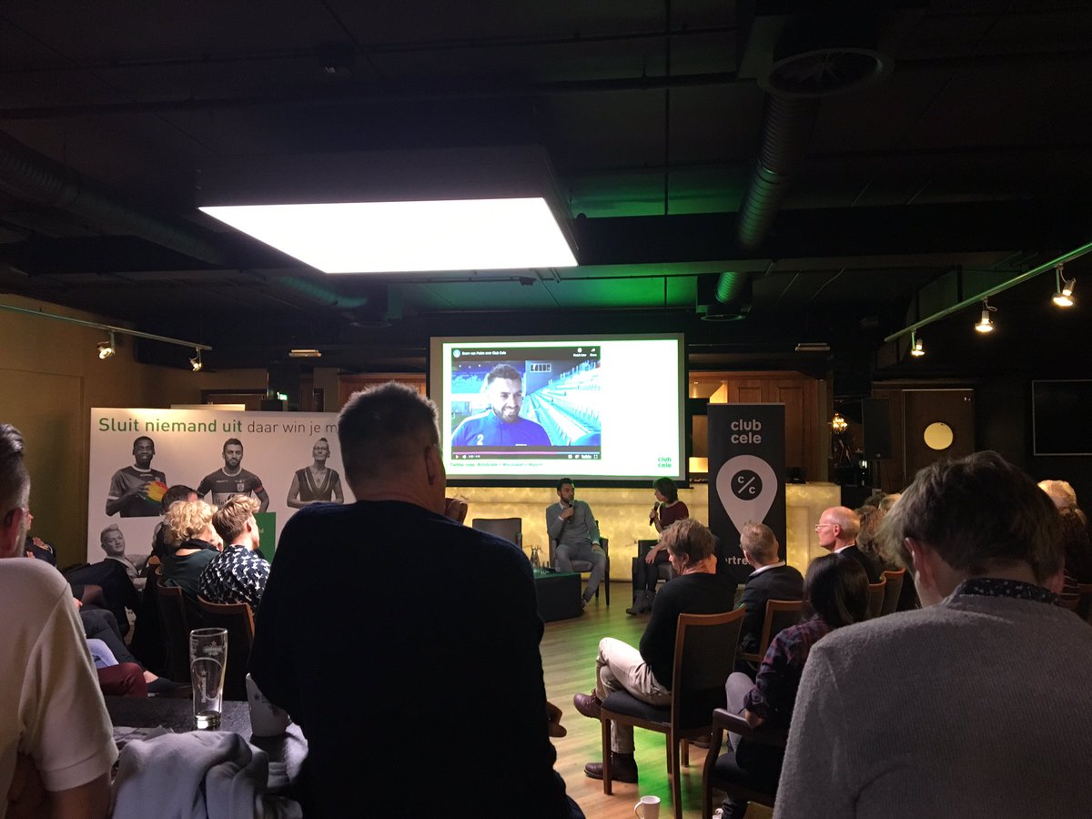 ClubCele's tweet image. Hoe spreken Bram en zijn collega’s dan mensen aan die er een grote grap van maken? “Wij voetballers kijken eigenlijk geen programma’s als #vi - het voegt inhoudelijk niets toe. Zij kunnen wel degelijk een verschil maken, maar doen het helaas niet.”