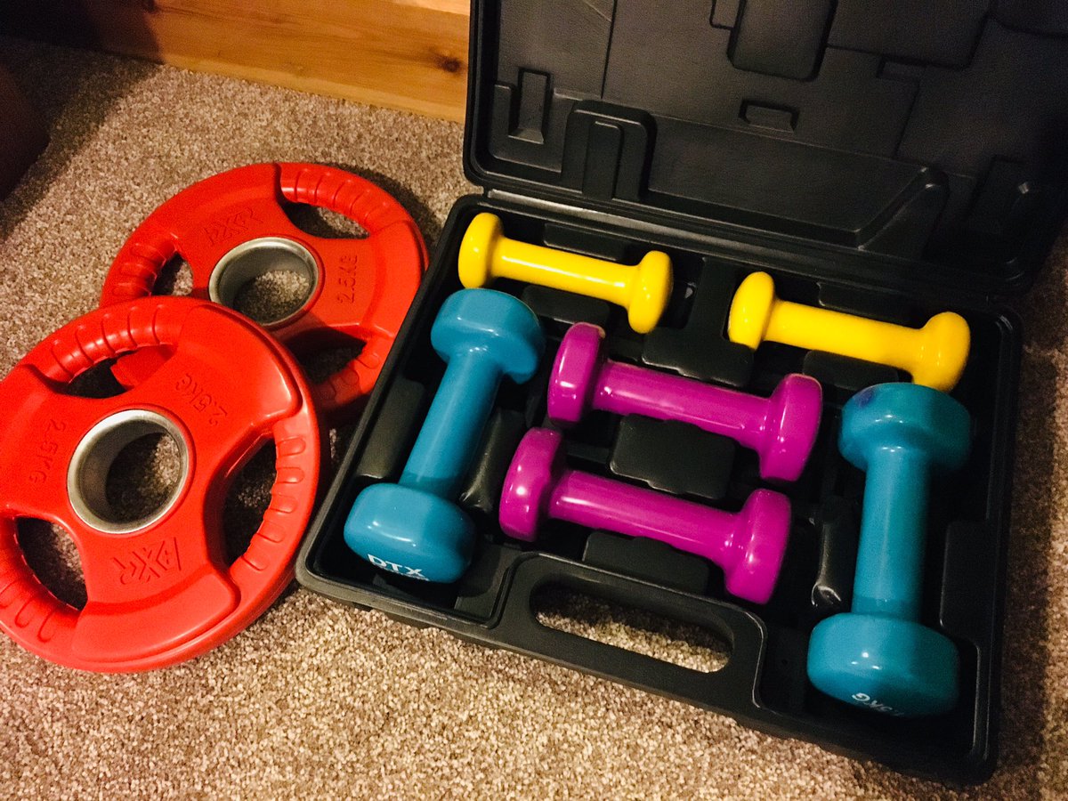 MrsJudeRussell's tweet photo. And so begins #missionabs @LesMills 😍👊 https://t.co/7cYPL7vZDi