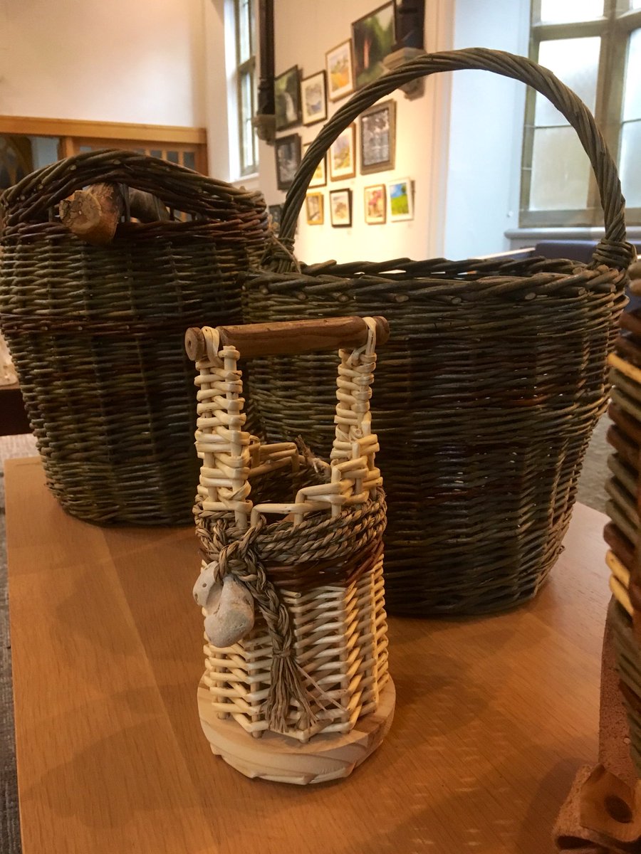 basketrynorthmb's tweet photo. Two of our #CountyDurham based members currently have #baskets on display in the Ushaw Presents At Christmas exhibition at @ushawcollege near #Durham. It’s open Wednesdays to Saturdays until 15th December, admission £5, and the Ushaw Cafe is excellent! https://t.co/GvB5U1usNA