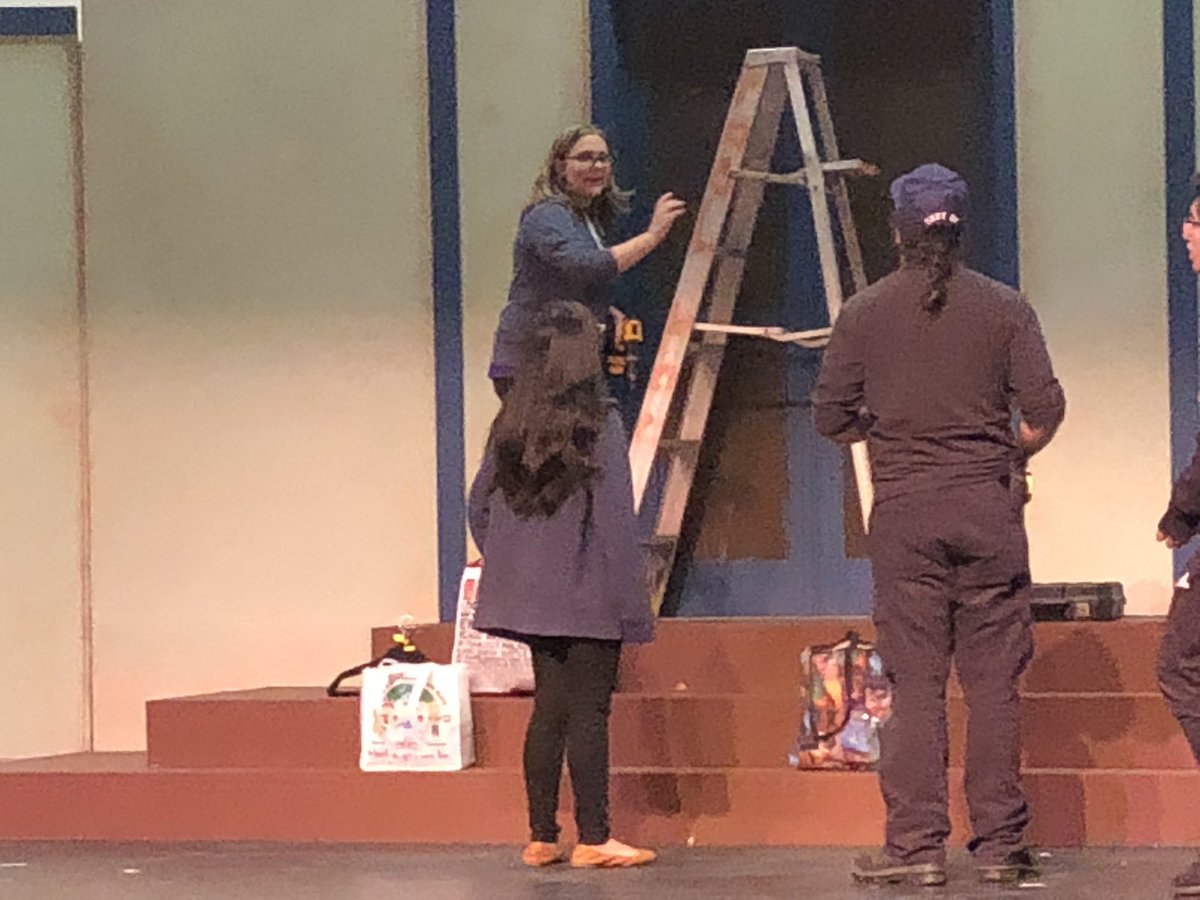 PatMurraySSFUSD's tweet photo. Thanks to PTA Council President, John Sanna, for all of his work on behalf of the district! He and his wife, Suzanne and their daughter, Katy helped to make ECHS’ play, Mama Mia, successful!
Katy was part of the crew and helped with the lighting!! https://t.co/MiKRIIakec
