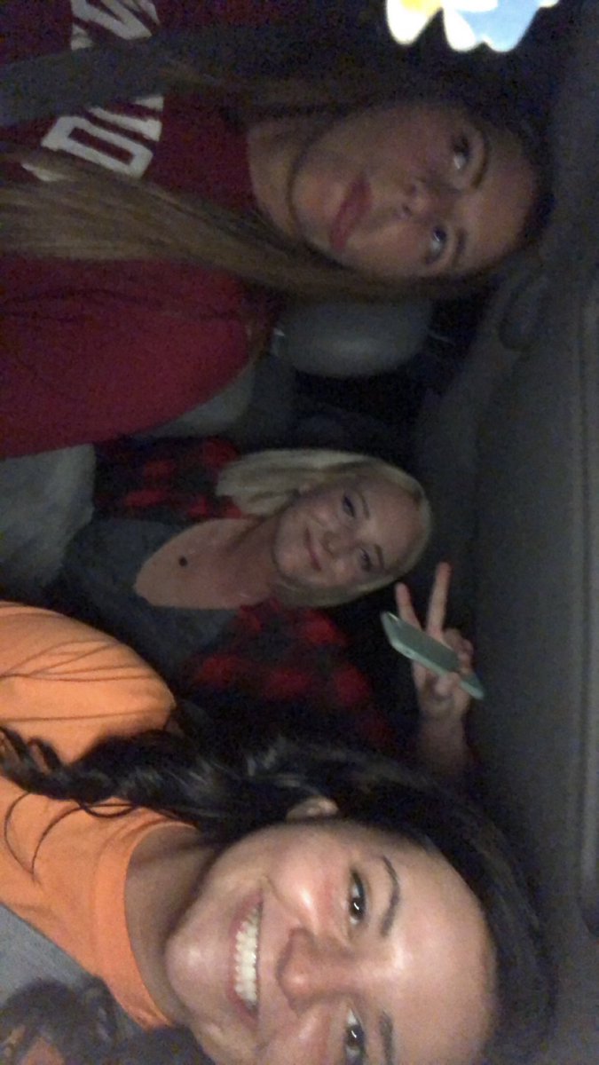 kormor22's tweet photo. HAPPY 2️⃣0️⃣ BIRTHDAY to my dunkin lovin', dancing machine, one of a kind roommate 💗 couldn't imagine a life without you 💓 Love You 🎈👯‍♀️ https://t.co/eYuITGiZvC