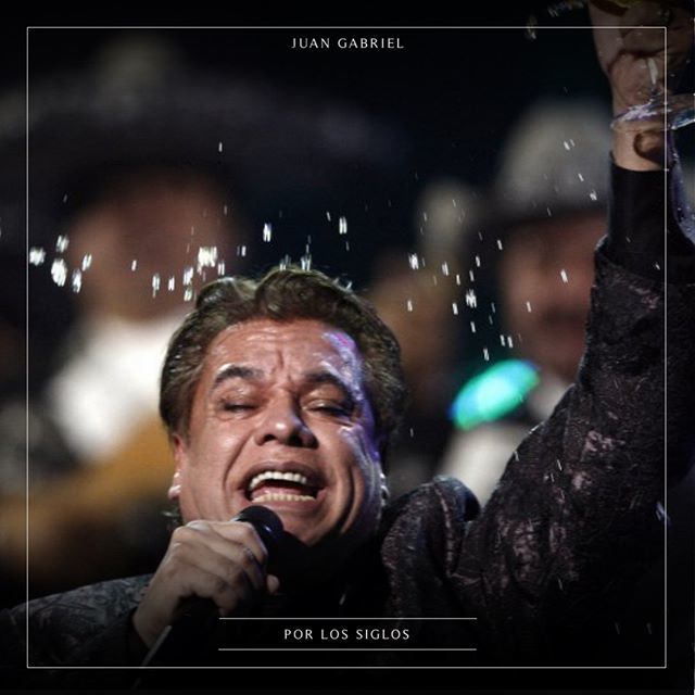 soyjuangabriel's tweet photo. “Si tú estas triste y a veces te dan ganas de llorar canta, vive y sueña y así las penas se te quitarán” 
Hay que disfrutar la vida al máximo. - #JuanGabriel -

#EternamenteJuanGabriel #MusicaMexicana #Mexico #juangabrieleterno #soyjuangabriel https://t.co/KWn4iuiLKW