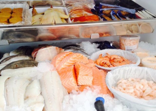 hannah_shauny's tweet photo. #Shaunsfreshfish #Crootsfarmshop #Highfieldhousefarm #Freshfishthursdays #Derbyshire #Chesterfield #Fishythursday #Iridgehay #Duffield #Littleeaton #Stanedge #Thefishman #Freshtofreeze #Fishythursday π€©π€©π€©π₯Άπ₯ΆππβοΈβοΈ https://t.co/hiVU7U153s
