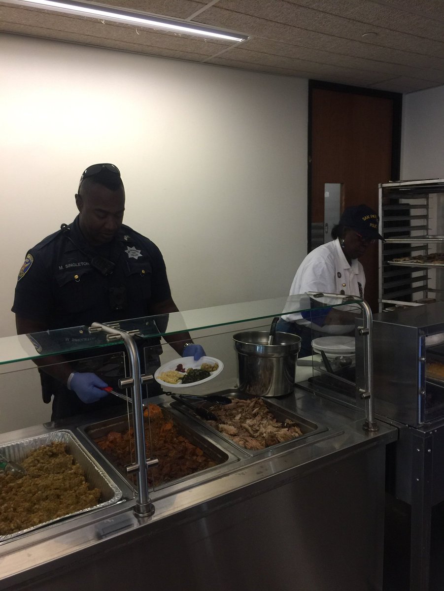 SFPDCares's tweet photo. It's so important to take care of our elders. #SFPD officers assisting in feeding our community senior citizens for the holidays. #safetywithrespect #sfpdcares https://t.co/QQsFVvtBIK