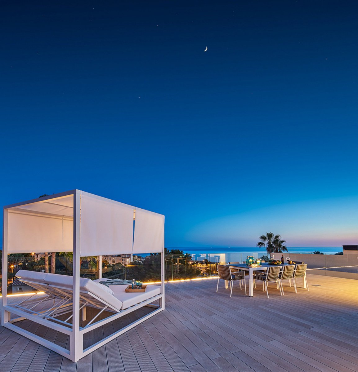 mallorcasite's tweet photo. #MallorcaSiteProperty Infinity pool, rooftop terrace, home cinema or sound system of Bower Wilkins are some of the many luxuries that this villa offers. 📸 @mallorcolor REF. 50671 https://t.co/xJbEhHzkl6 #Mallorca #RealEstate https://t.co/M9JMagpY9D