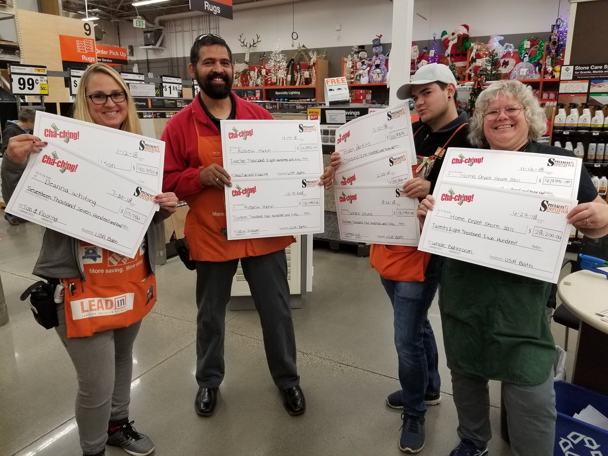 Cha-ching checks like CRAZY! 9 USABath sales this year at #3311wins! Thank you <a href="/MichelleUSABat1/">Michelle@USABath</a> for all your support! <a href="/Deanna_HD/">Deanna Whiting</a> @DSMAaronRNO