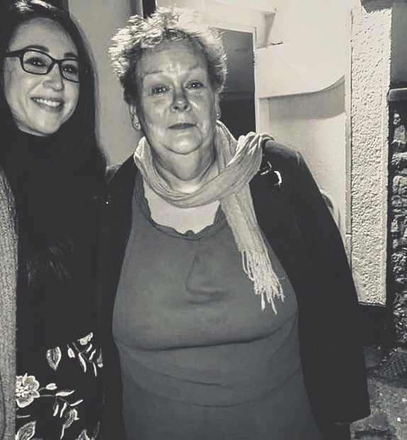 missmkfit's tweet photo. Full support for #AnneHegerty  over here 🙌🏽 tonight!! lovely lady when I met her and told her what a big fan I was🙊... #fangirling  @ITV @imacelebrity #Aspergers #awareness #thechase #geekalert https://t.co/5TlKAso89a