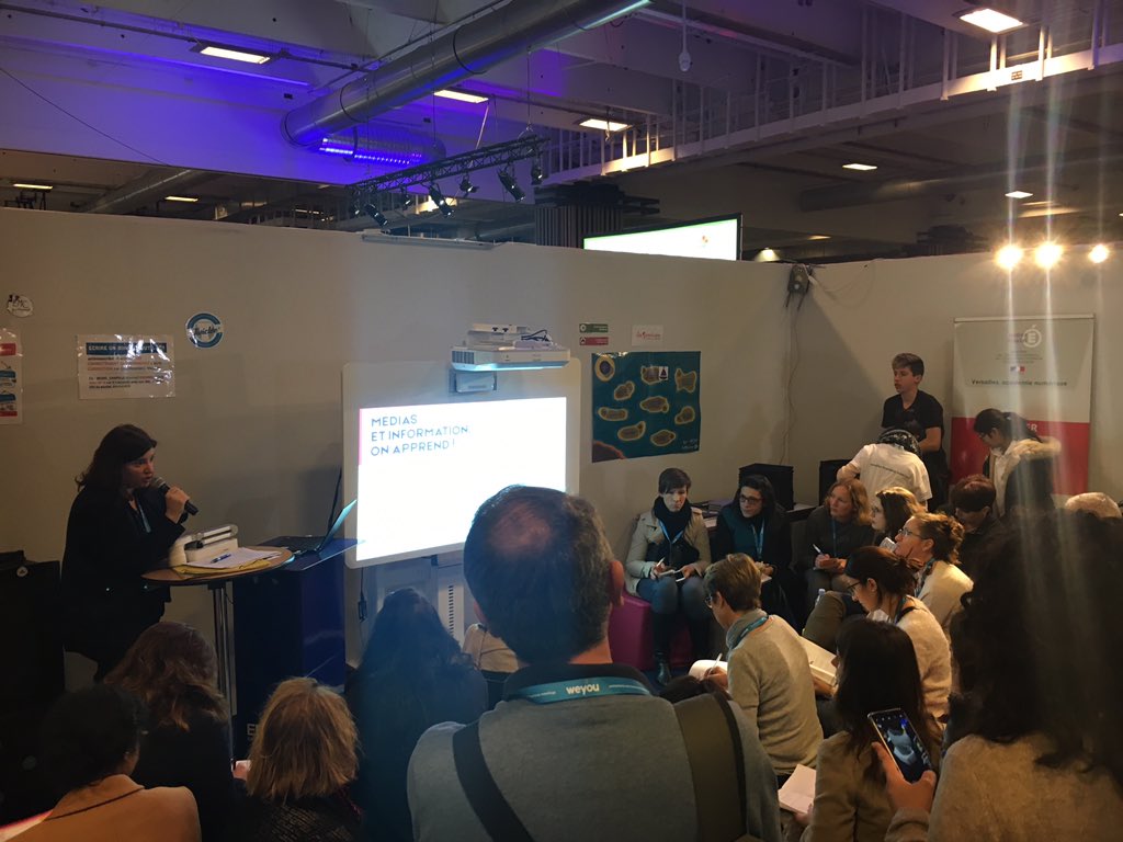 DANEVersailles's tweet image. La première journée de #EducatecTice sur le@site de l’académie de Versailles en qq images #ecolenumerique Venez nous retrouver demain, robotique, EMI, e-education, collectifs enseignants, gamification ... en plus il y aura une conférence en fin de journée avec @sbrunel
