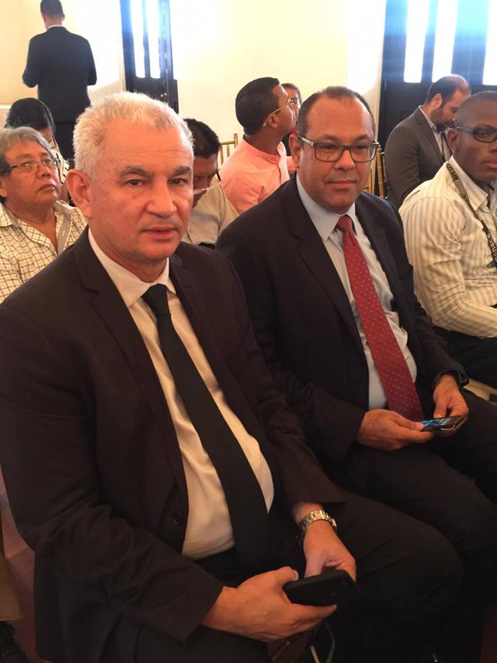 AMUPA participó el día de hoy 21 de noviembre de la presentación de la “Propuesta de la Política Nacional de Ordenamiento Territorial” realizada por el Viceministro de Ordenamiento Territorial el Sr. Juan Manuel Vásquez, en la Casa Amarilla de la Presidencia de la República.