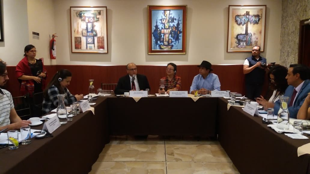 CancilleriaEc's tweet photo. Boletín | @CancilleriaEc lidera reunión de trabajo con instituciones públicas y la relatora especial de Naciones Unidas sobre los derechos de los Pueblos Indígenas: https://t.co/uLjKIOPyqq #EcuadorEsDDHH https://t.co/JlD1v61JZJ