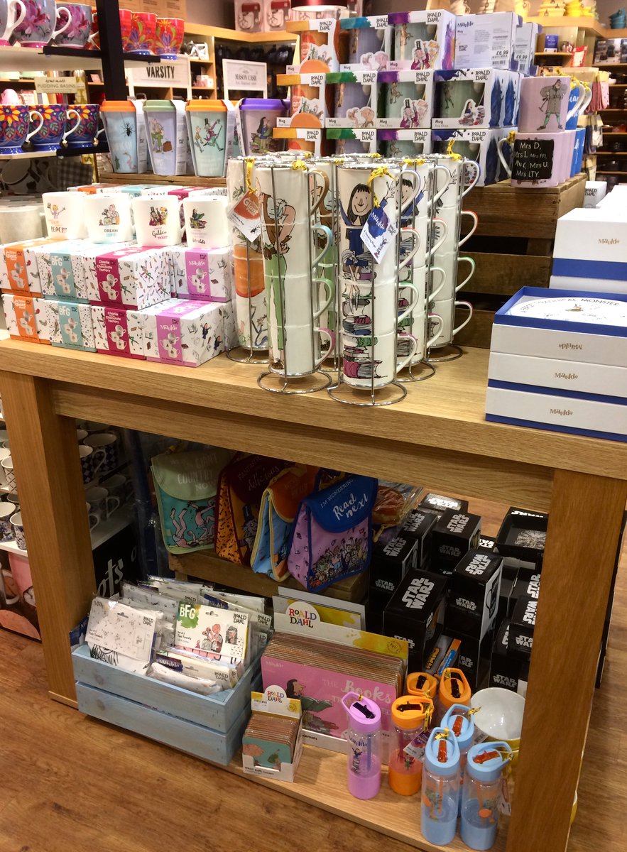 PottersCookshop's tweet image. We've been super busy adding lots more #RoaldDahl stock to the website - utterly #adorable! Head over to bit.ly/2xHJQmG to see! #cookshop #essex @roald_dahl @creativetops #CharlieandtheChocolateFactory #TheBFG #Matilda #JamesandtheGiantPeach
