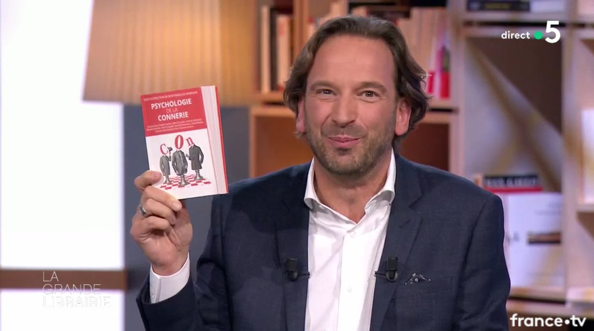 GrandeLibrairie's tweet photo. "La connerie c'est l'erreur qui croise l'orgueil." Jean-François Marmion #LGLf5 @France5tv #direct https://t.co/z83FHcBH6U
