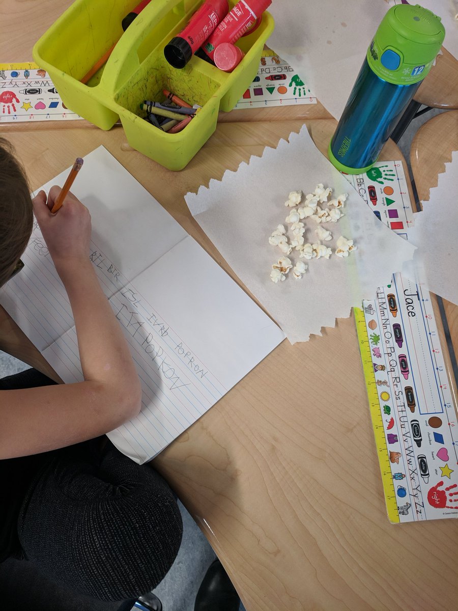 MsCopithorne's tweet photo. Learning about our senses and enjoying some popcorn #rvsed #grade1 #science #handsonlearning https://t.co/NpvauP2p5W