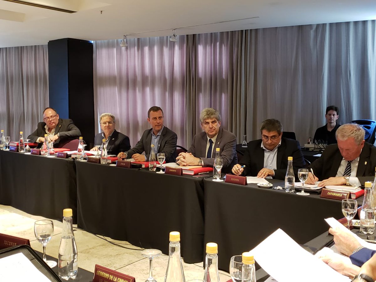 GringoRodrigue4's tweet photo. REUNION DE MINISTROS DE OBRAS PÚBLICAS DEL PAÍS 🏗

Representando a @CorrientesGob en @gcba  de una nueva asamblea del Consejo Interprovincial de Ministros de Obras Públicas (Cimop) junto a mis pares de todo el país. #TrabajandoJuntos https://t.co/Racxvscjvv