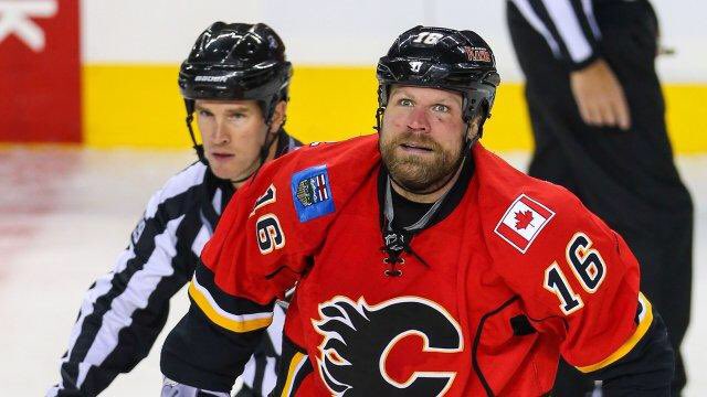 spittinchiclets's tweet photo. Tomorrow...

https://t.co/j6B58C11o0 https://t.co/lMmilE1CKM