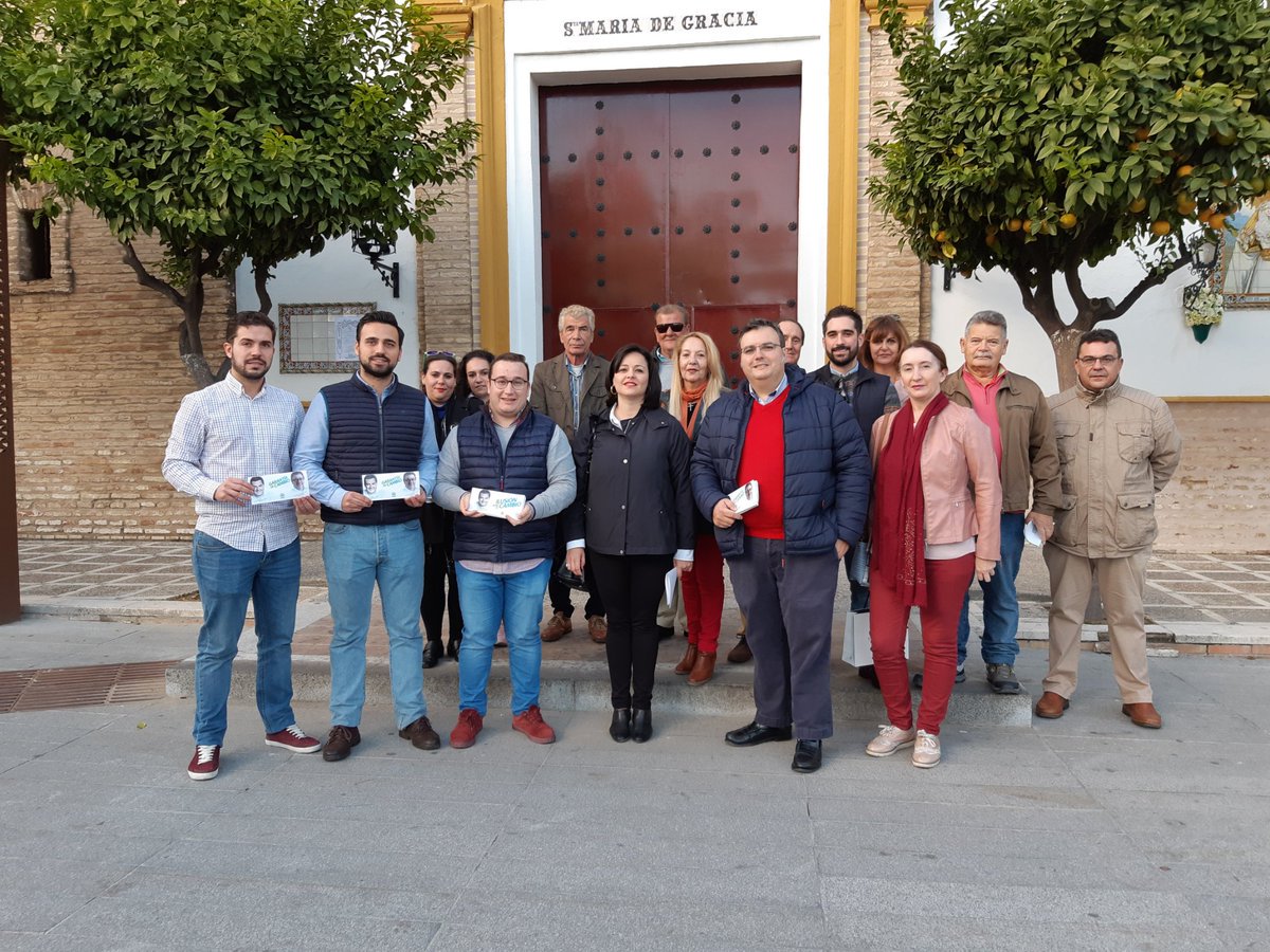 pedrogonrod's tweet photo. 🛣️Esta tarde en #Camas y #Olivares reclamando unas infraestructuras dignas. El PSOE, en 40 años al frente de la Junta de Andalucía, ha desconectado la provincia de #Sevilla.
Es necesario un cambio y poner Sevilla y #Andalucía donde se merecen. Somos #GarantíadeCambio. https://t.co/wDhNh3V84P
