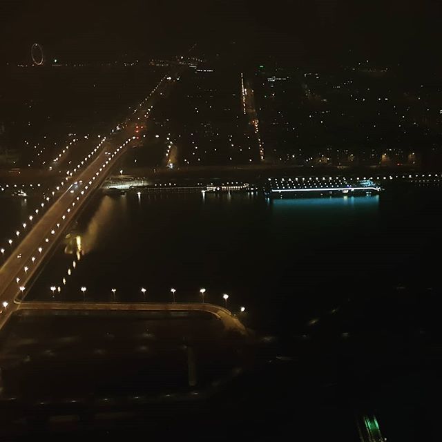 branojarabek's tweet photo. foggy Vienna #57thfloor #nightlybuild #lovelyvienna #highlife https://t.co/wZ5kVP48bY https://t.co/Lmz7VazQT9