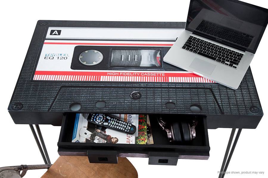 RegalRobot's tweet photo. The TAPE #DESK by #TAYBLES features a flat working surface, slide out drawer, & hairpin legs that make it the perfect piece of #furniture for your home, office, or DJ setup! See more or order today! > https://t.co/Mfh9vXRAtN
#RegalRobot #Art #Retro #80s #AwesomeMix #GeekDeco https://t.co/wodJ0PK8Xz