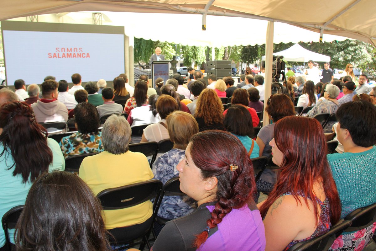aminerals's tweet photo. Hoy se realizó en #Salamanca la "Expo 15 iniciativas #SomosSalamanca" que dio cuenta del avance en las iniciativas del @SomosChoapa en conjunto a Minera Los Pelambres, el municipio y las comunidades. https://t.co/Q6y3fzj0M2