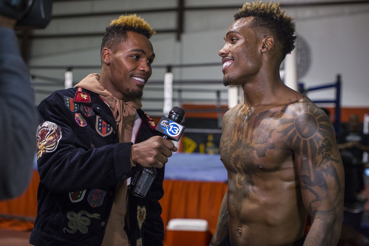 Interim WBC Middleweight Champ @FutureOfBoxing and his twin brother, WBC Junior Middleweight Champ @TwinCharlo, share their #Thanksgiving memories and talk about always training during the holidays. 🦃 #TeamCharlo #LionsOnly #PBConFOX READ 📰: pbcham.ps/CharlosThanksg…