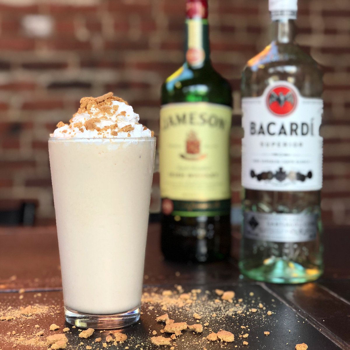 urbanstack's tweet image. Sweet Potato Pie milkshake + your favorite shot of booze = perfect start to your holiday weekend #sweetpotatopie