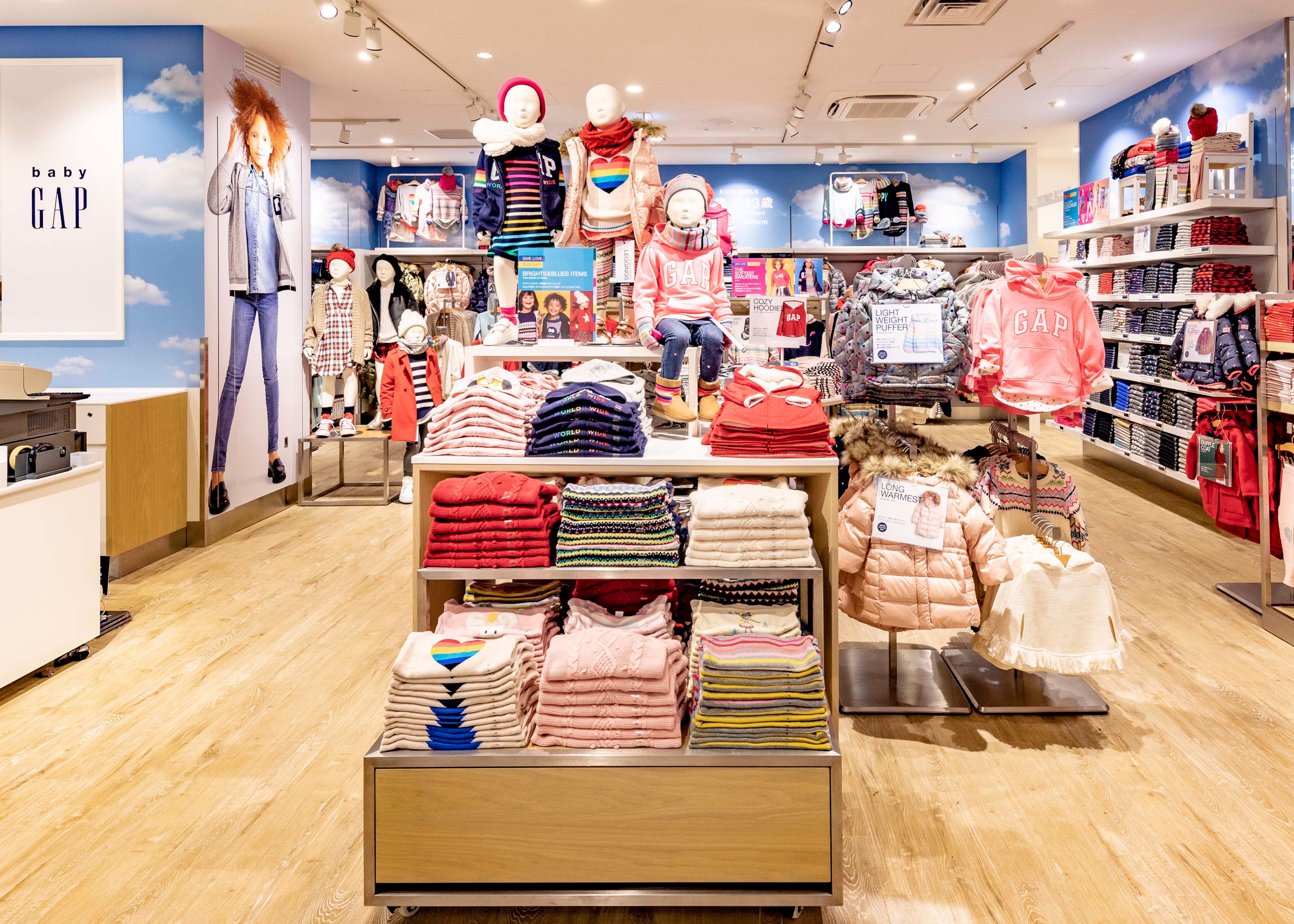 Gap Japan 本日オープン Gap心斎橋店 がリニューアルオープン 今日から週末にかけて 心斎橋店限定のgapロゴフーディーの販売の他 オープン記念のスペシャルイベントが盛りだくさん 皆さんのご来店をお待ちしています T Co X7cgjrtxwg