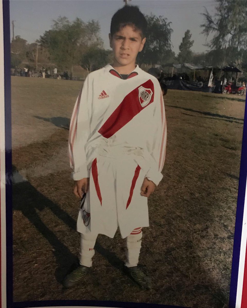 tomasiturria99's tweet photo. Después de 12 años, llego el día que nunca hubiese querido, tener que despedirme del club de mis amores. Muchísimas cosas vividas que van a quedar siempre en mi corazón. Solo quiero agradecer al club que siempre me brindo todo y me formo no solo como jugador, sino que también** https://t.co/lhPuTRq8Ku