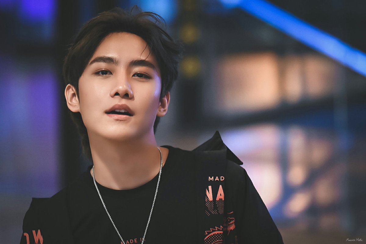 Mmark_Holic's tweet photo. 20.11.18 | Mark Siwat
ABSOLUTE SIAM STORE GRAND OPENING @ SIAM CENTER 

- ขอเป็นคู่ลอยกระทงได้มั๊ย ในฐานะธูปเทียนก้อได้ 😆  -

@Mmarksiwat 
#หัวใจศิวัช 
#AbsoluteSiamStore 
#AbsoluteSiamStoreGrandOpening 
#Siamcenter https://t.co/Q9GjxcIs7q