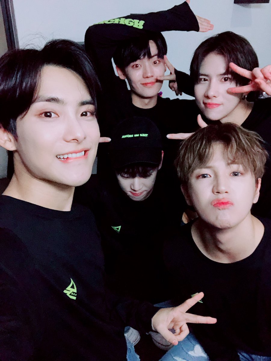 official_ACE7's tweet photo. [#에이스] 🔥멕시코 공연도 잘 마무리 했습니다 🔥  thank u Mexico🙏🏻❤️
#멕시코_에이스  #MEXICO_ACE https://t.co/AjmqvwRjuM