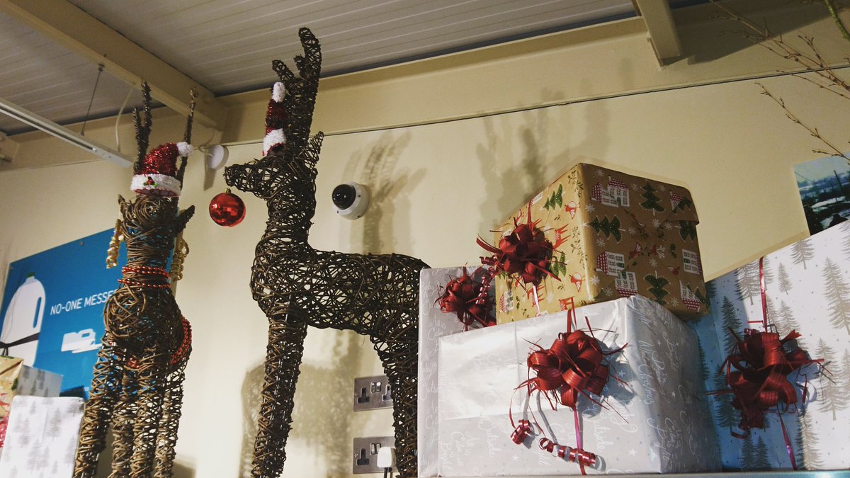 We have been busy decorating the shop ready for our Christmas Markets, next weekend Saturday 1st and Sunday 2nd December 10-4 lots of stalls in heated indoor marquee 🎄