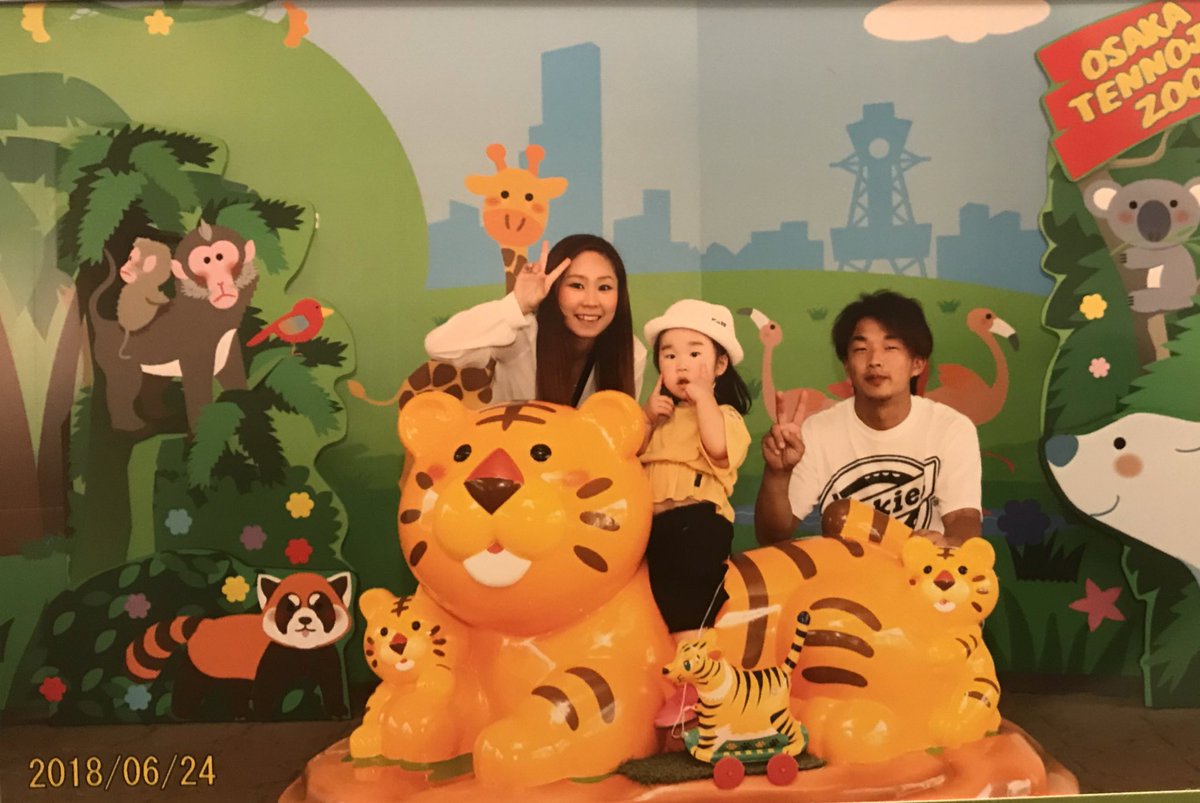 今日は3回目の結婚記念日😬
来年の5月にもう一人増えるみたいです🤣
ますますドリフトできなくなってきました🤣
車が壊れない限りstreetは行きます👍
来年オールスター出れるかな〜、、、