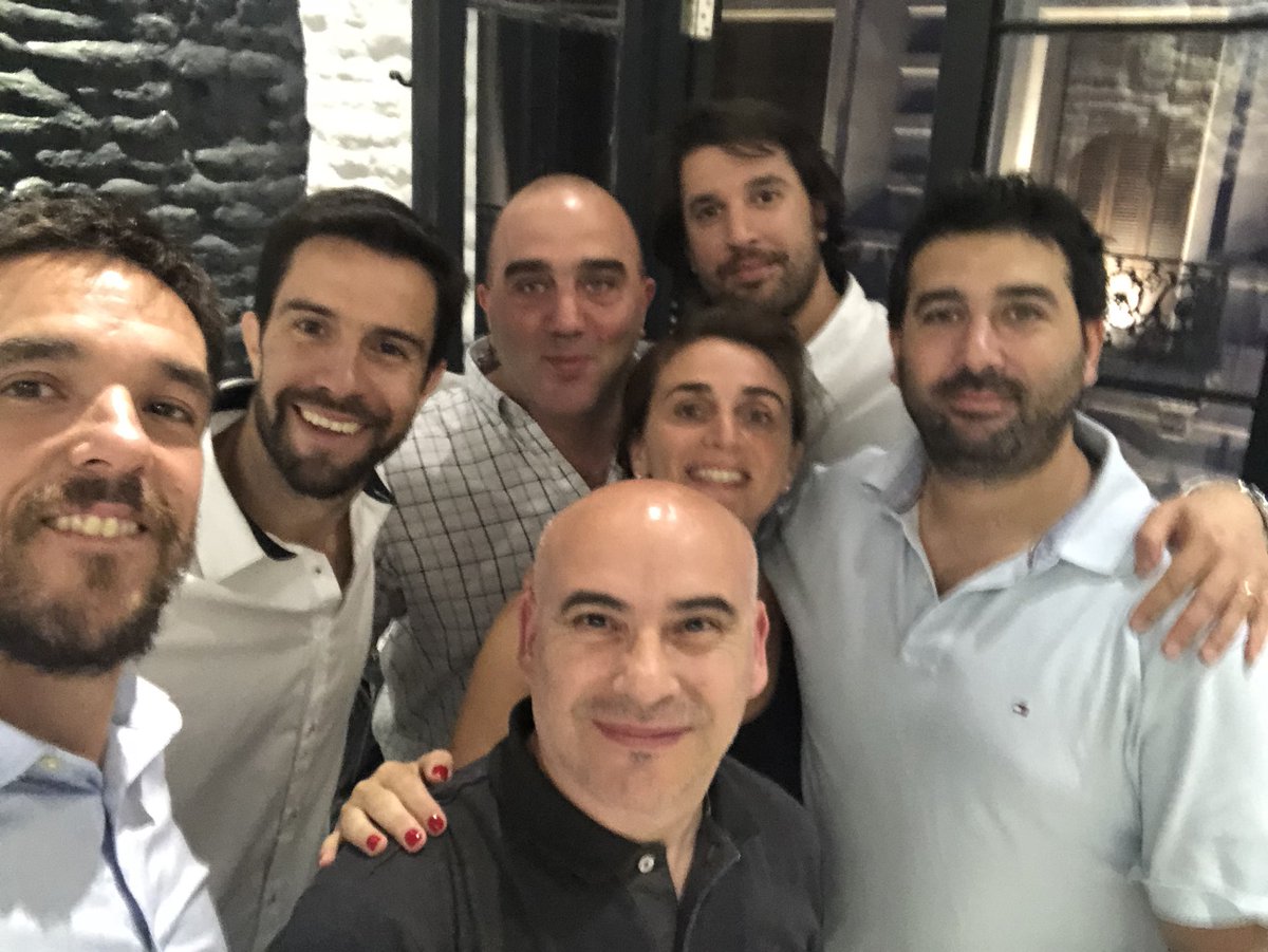 Con <a href="/Santiago_Alfaro/">Santiago Alfaro</a> <a href="/gdurlis/">Gabriela Durlacher</a> y el equipo de #ContinentalViajes pensando el 2019. “Trabajar con propósito”