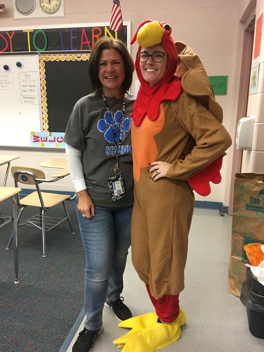 rcpitner's tweet image. Thankful to work with this turkey everyday! ⁦@MrsWakelee⁩ #Loganproud