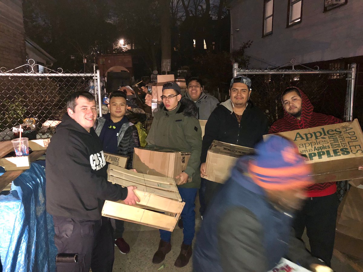 StapletonUAME's tweet image. School safey and there care of you helping out tonight.  Thanks