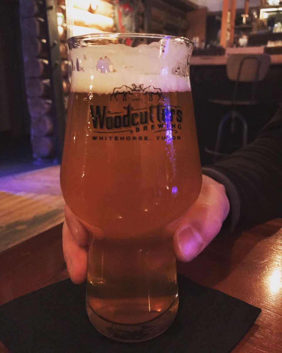 winterlongbeer's tweet photo. Our beer sure tastes good in your new glassware @woodcuttersblkt! Thanks for having us on tap in your fine establishment for these past few years. Excited for your next foray into brewing your own!
#supportlocal #yukoncraftbeer #winterlong #futurebrewery #whitehorsecraftbeer https://t.co/rPH3Ytf3AC