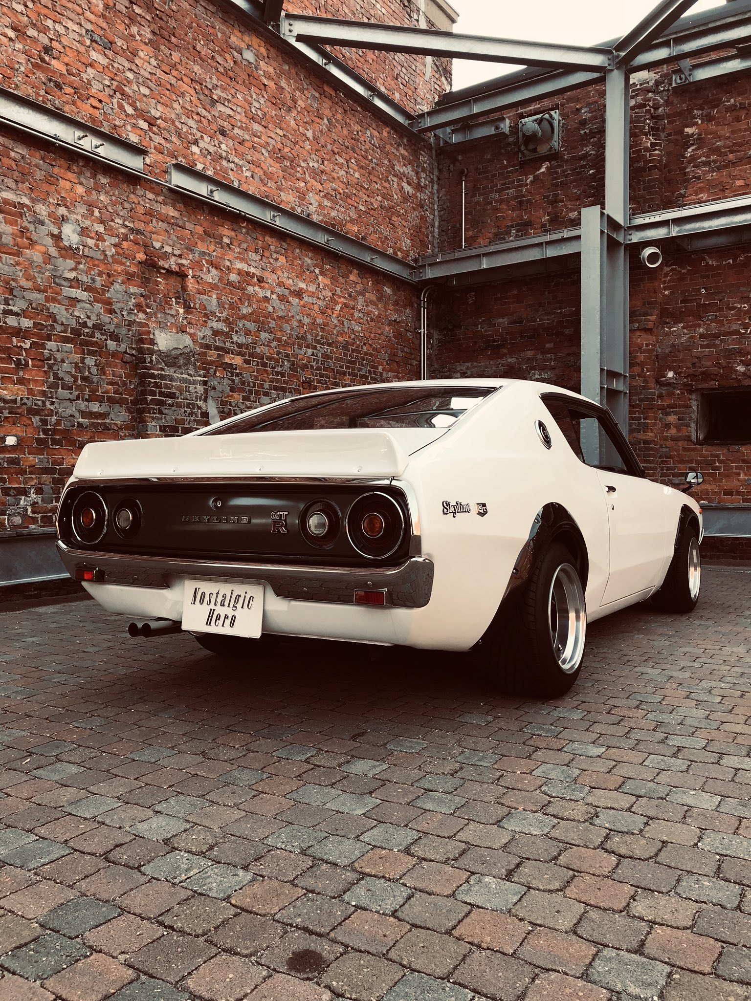 テンダラー浜本 Pa Twitter 渋い車を作ってきた会社だ 頑張れ日産