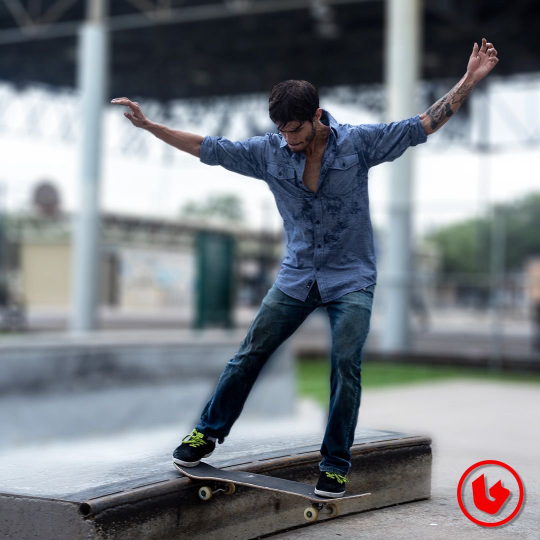 Burnsideclothes's tweet photo. Don't be afraid to sweat a little. 
#burnthemoment #burnside #burnsideapparel #burnsideclothing #style #skateboardingisfun #skateapparel #sweat https://t.co/uaD1K0emM1