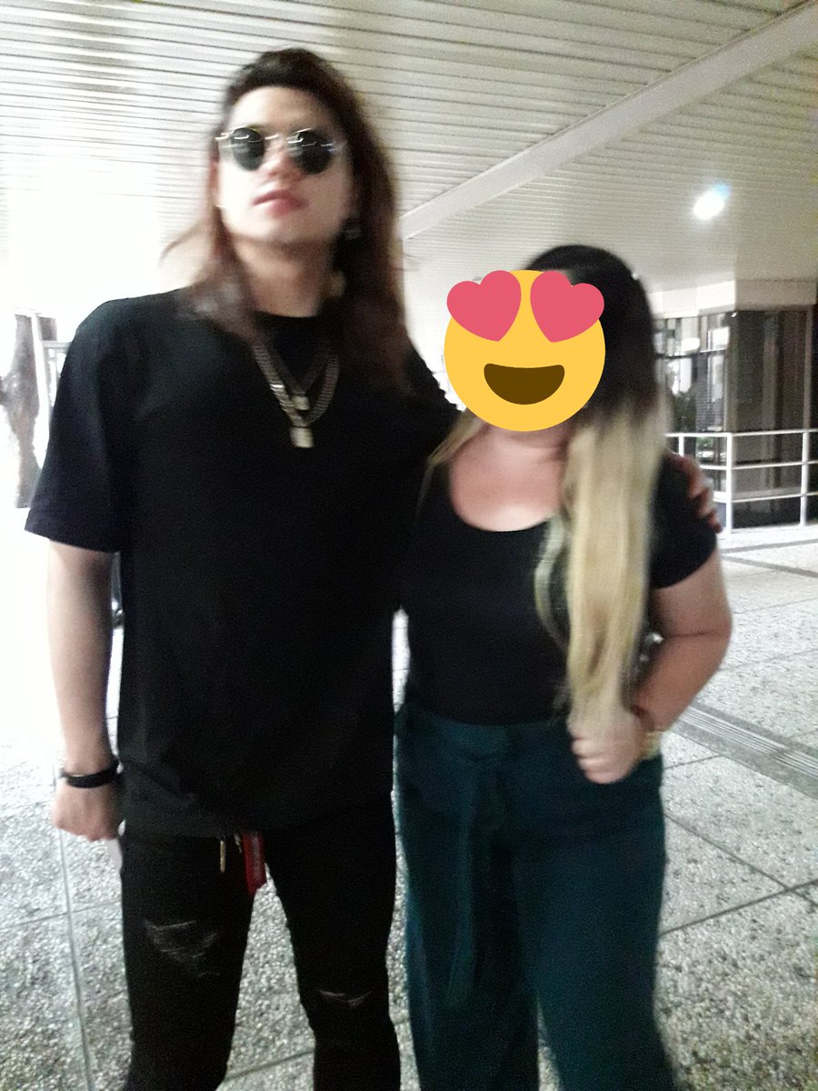 Menggaybits's tweet photo. Missed you, Daniel! Its been awhile. 🖤🌹 @hashtag_k1d @hashtag_k1d  @hashtag_k1d @hashtag_k1d @hashtag_k1d @hashtag_k1d https://t.co/JsYQTsfDJN
