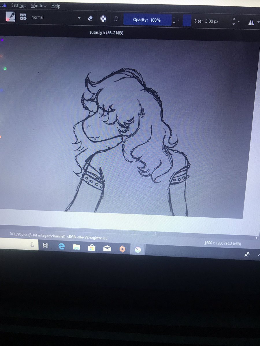 Ooh_Deer's tweet photo. // almost done drawing Susie for the first time!!! 

But here’s the original outline https://t.co/IXMbeY0uKT