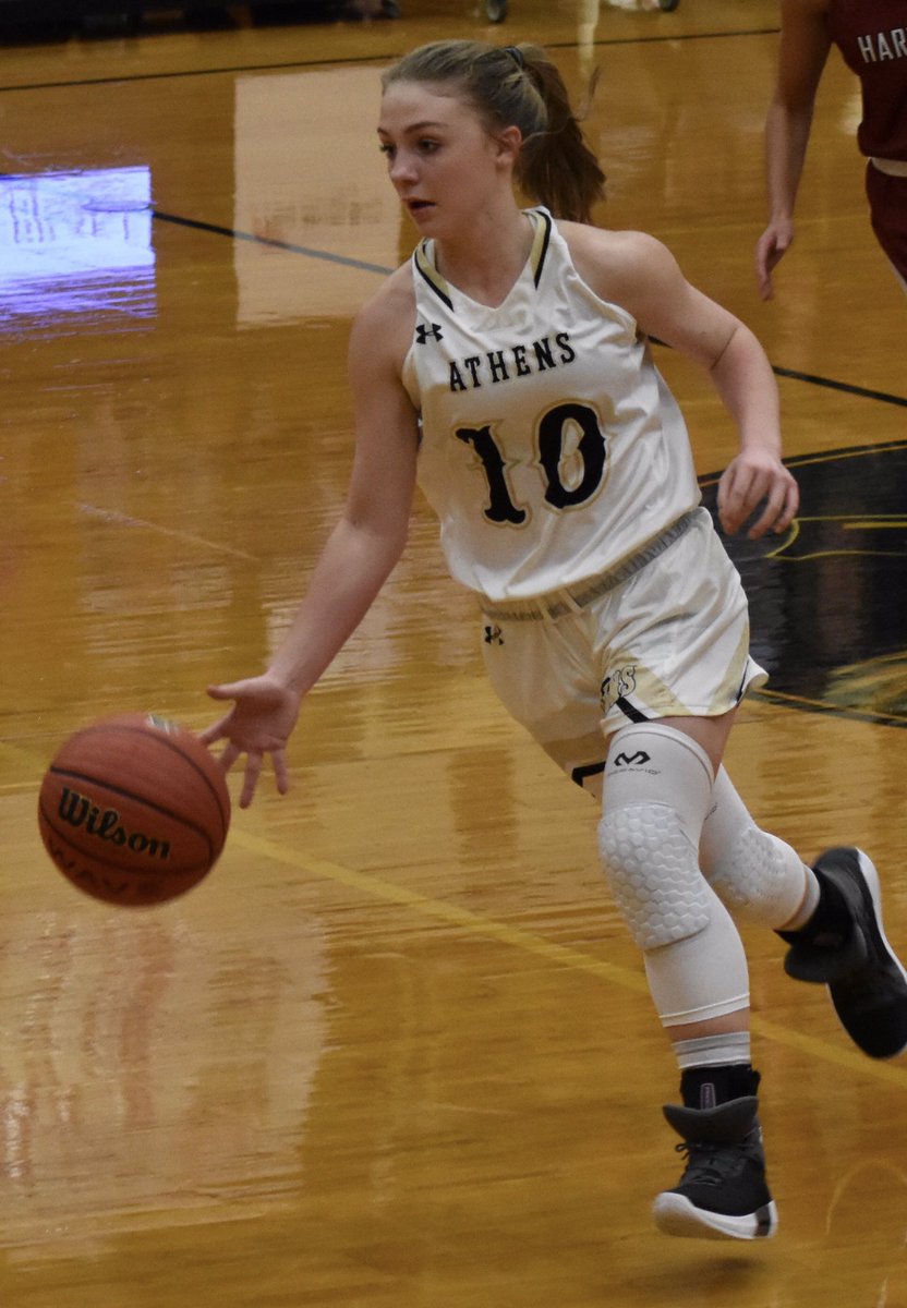 FBCReign_Veal's tweet photo. 2020 Alabama Southern Starz Veal PG Alaina Taylor Athens High School puts up 14p9r7s4a in a 60-33 win vs Hayleyville https://t.co/W6EoveiyZT