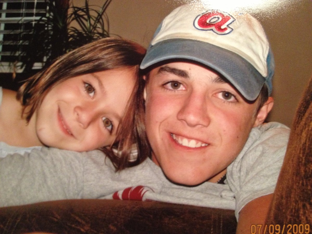 mclarty_morgan's tweet photo. happy birthday in heaven to my bro!! I miss you more and more every day!love you so so much!!❤️❤️ https://t.co/A2ZVTa0gkw