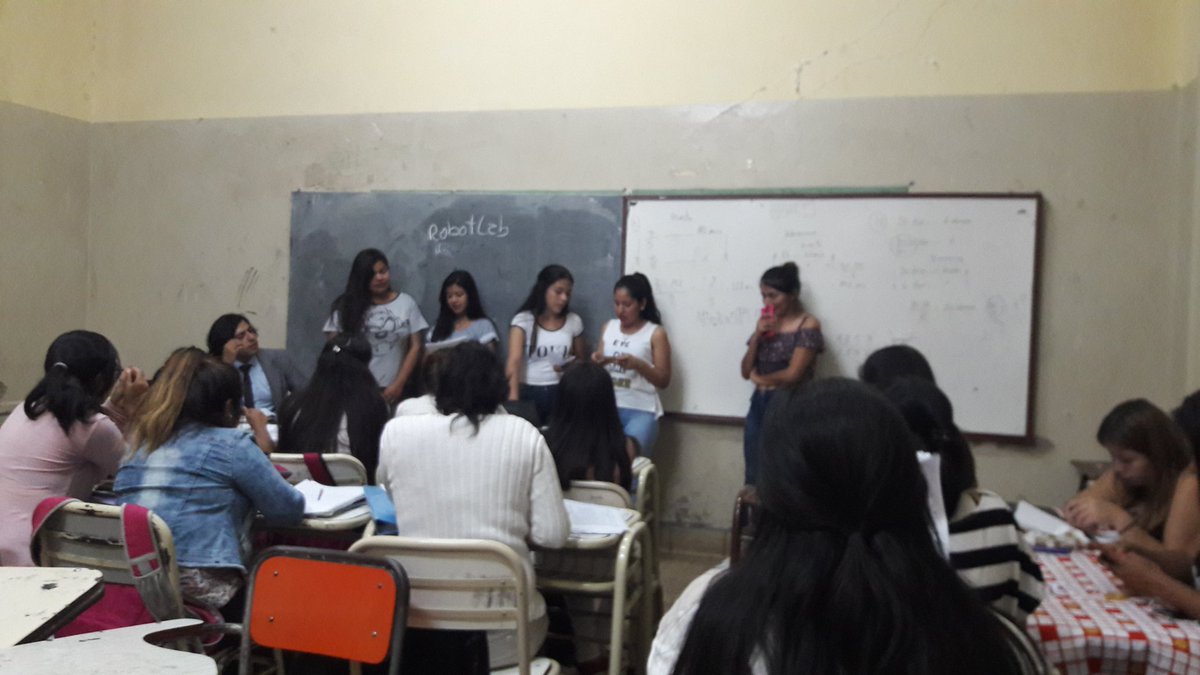 ale25aguilar's tweet photo. Exposiciones "Dronlab"
#AprenderConectados https://t.co/sVU5VGvGTK