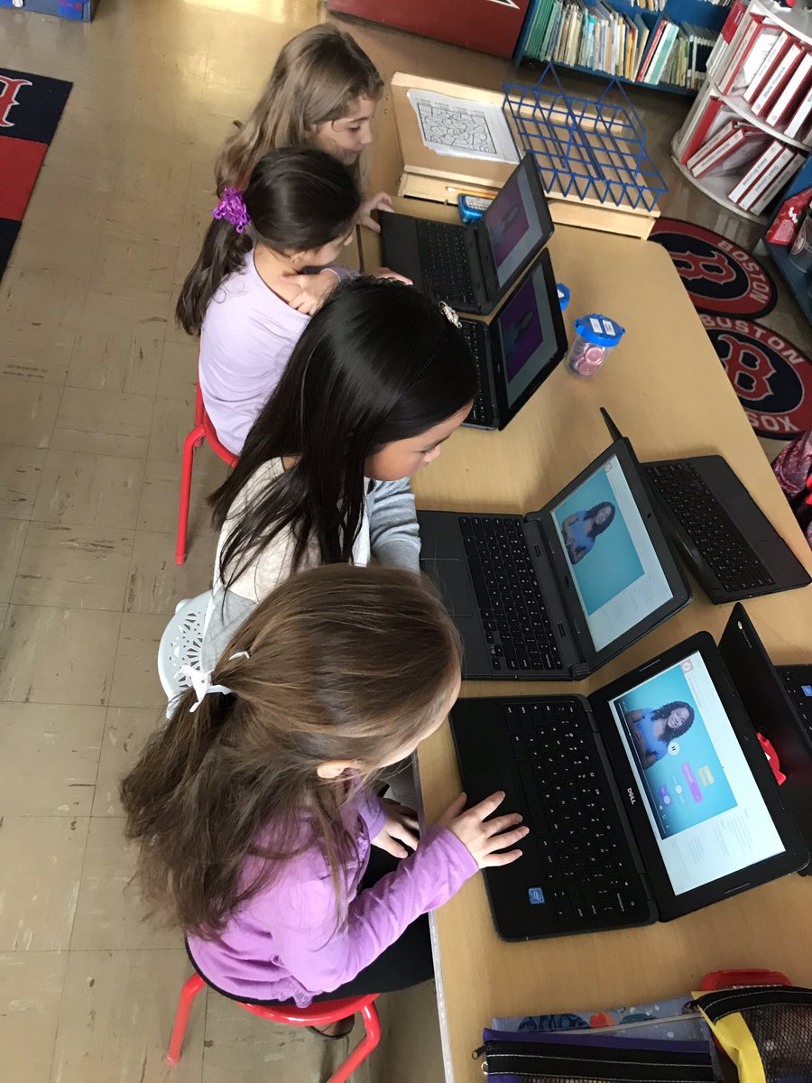 OakSaugus's tweet photo. Our 2nd grade students collaborating on a coding project!#STEAM #oakrocks https://t.co/8FUhXmKvKA